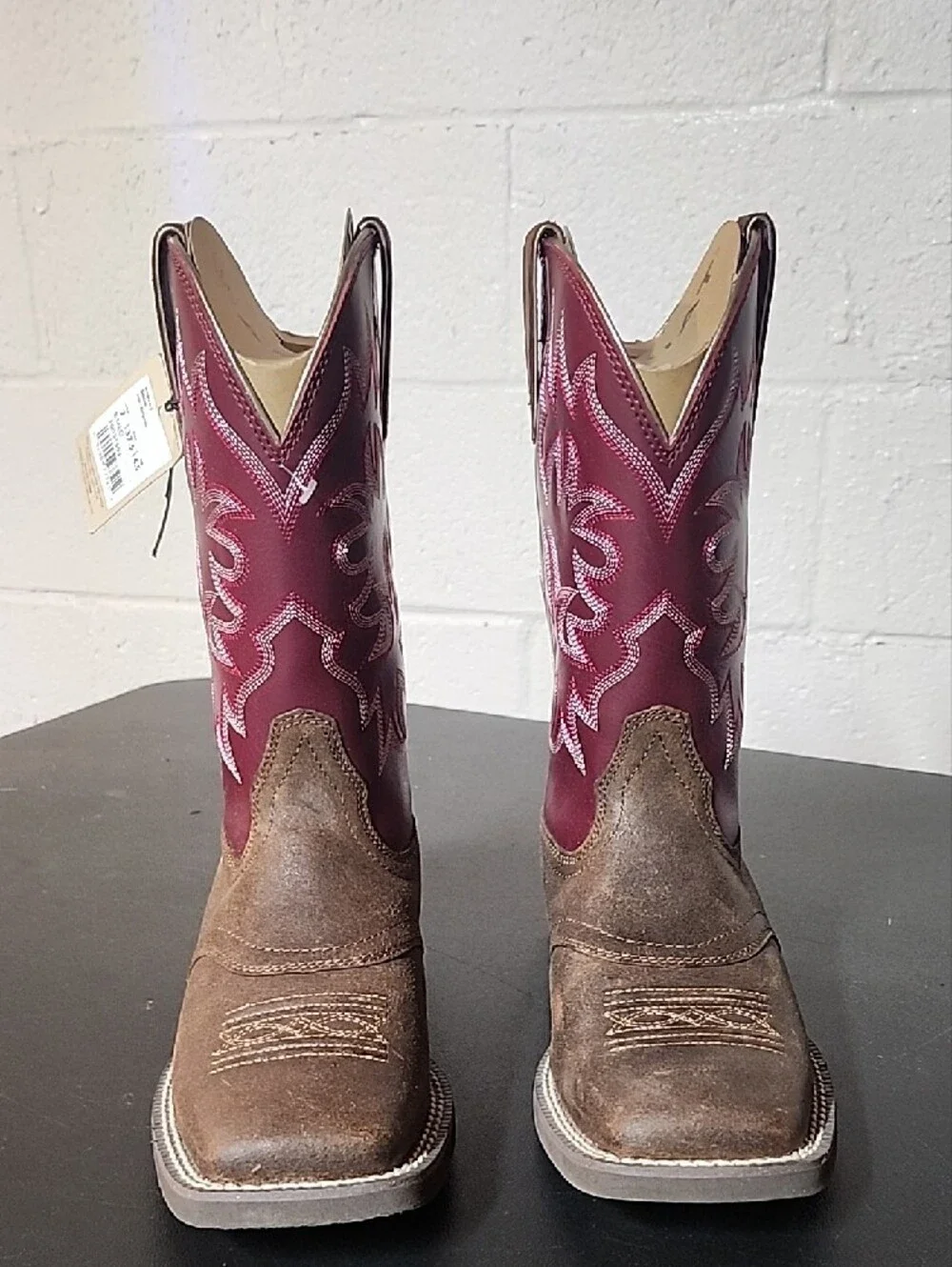 Ariat Women's Delilah Burgundy and Brown Western Boots - Picture 3 of 7